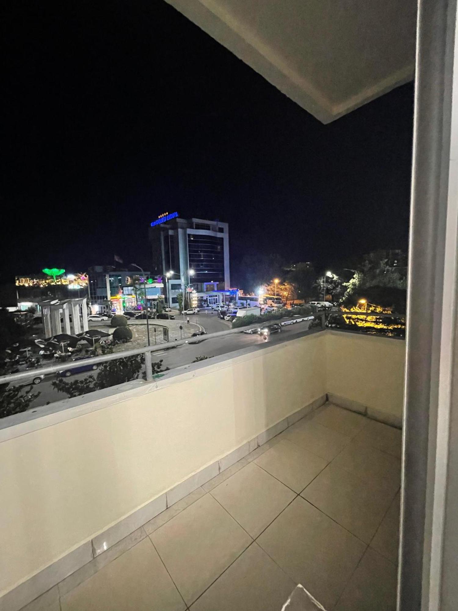 City Center Inn Shkoder Exterior photo